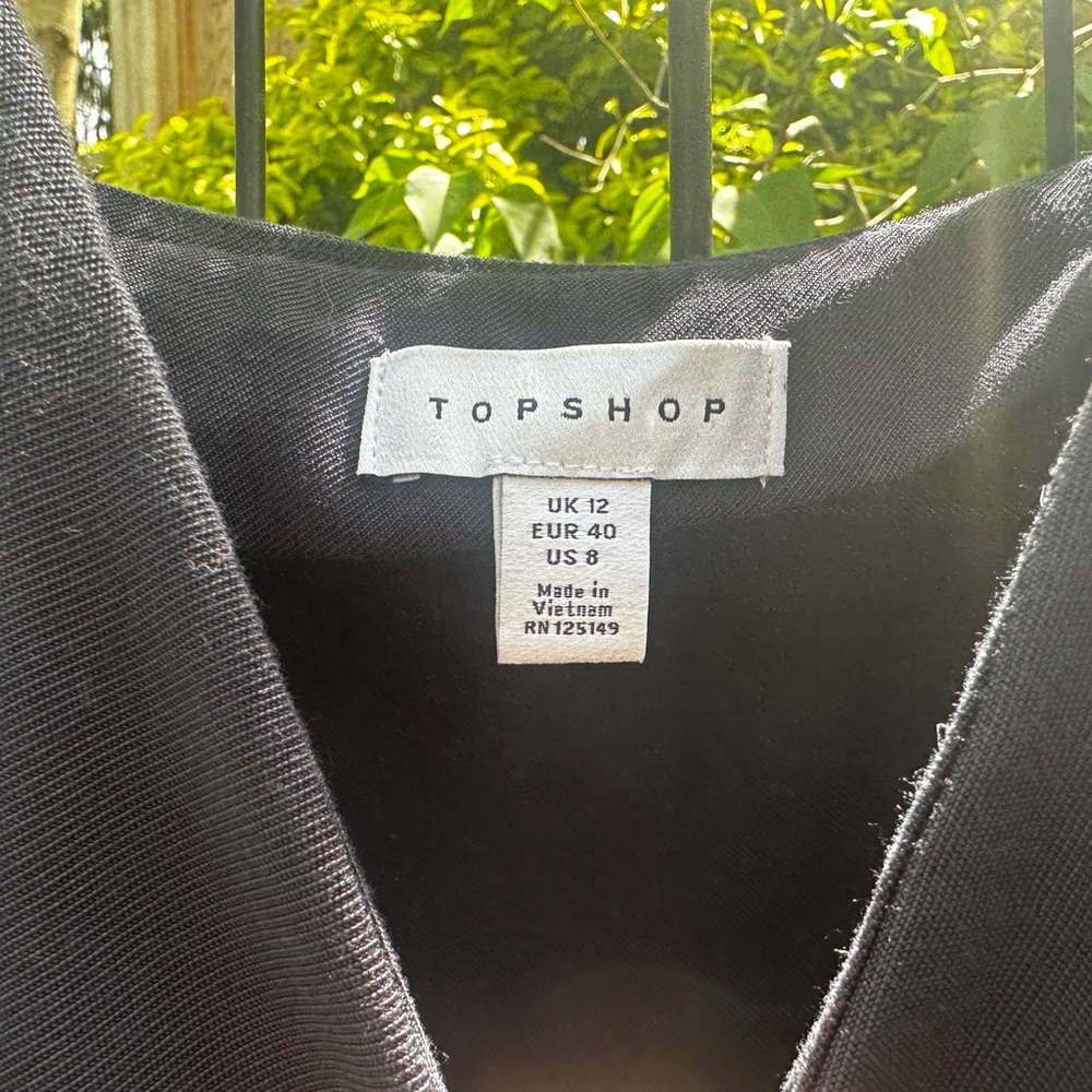 TOPSHOP TORTOISESHELL DETAILED TOP - Picture 3 of 4